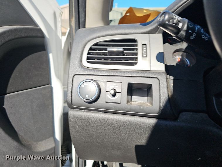 image for item LE9732 2013 Chevrolet Tahoe Police  SUV