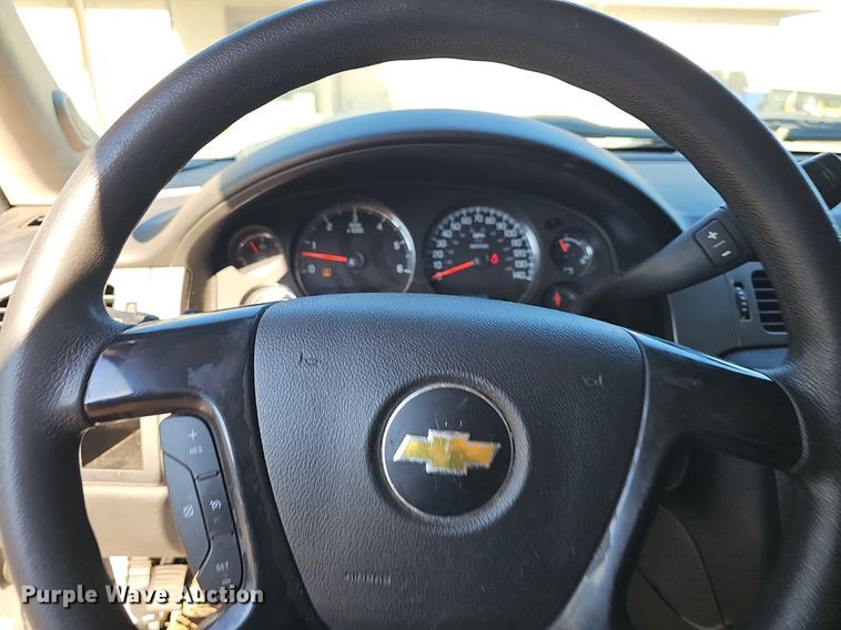 image for item LE9732 2013 Chevrolet Tahoe Police  SUV