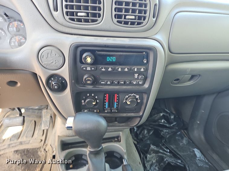 image for item LE9733 2005 Chevrolet TrailBlazer  SUV