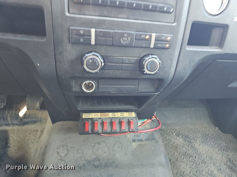 image for item LE9734 2012 Ford F150  SuperCrew pickup truck