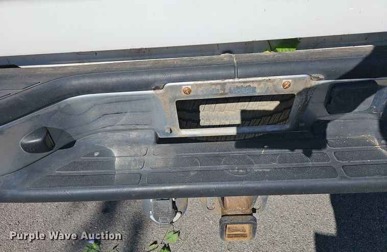 image for item LE9735 2002 Chevrolet Silverado 1500  pickup truck