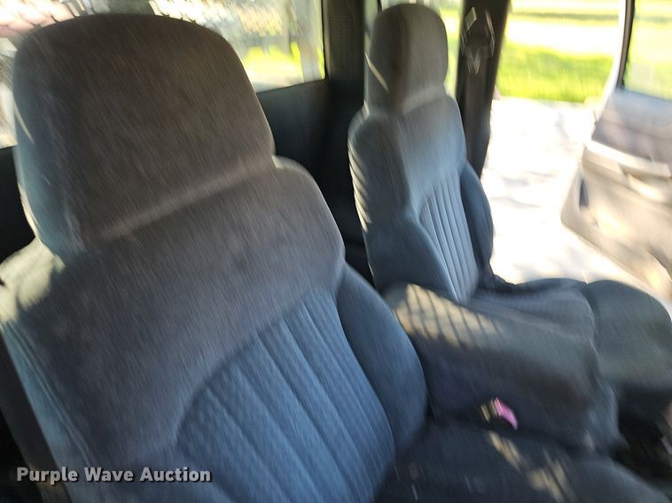 image for item LE9736 1998 Chevrolet S10  Ext. Cab pickup truck