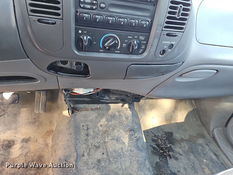 image for item LE9737 1997 Ford F150  pickup truck