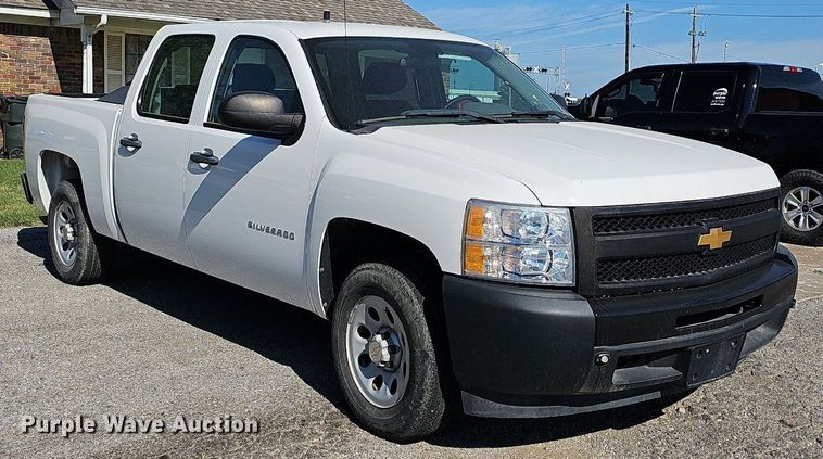 image for item LE9739 2012 Chevrolet Silverado 1500  Crew Cab pickup truck