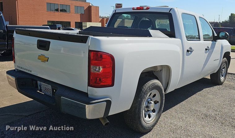 image for item LE9739 2012 Chevrolet Silverado 1500  Crew Cab pickup truck