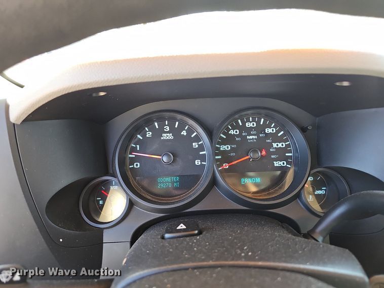 image for item LE9739 2012 Chevrolet Silverado 1500  Crew Cab pickup truck