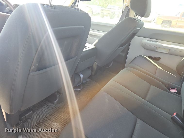 image for item LE9739 2012 Chevrolet Silverado 1500  Crew Cab pickup truck