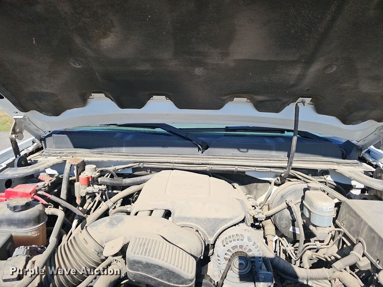 image for item LE9739 2012 Chevrolet Silverado 1500  Crew Cab pickup truck