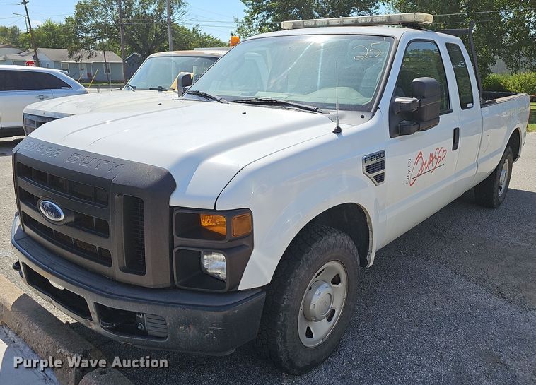 image for item LE9742 2009 Ford F250 Super Duty  SuperCab pickup truck