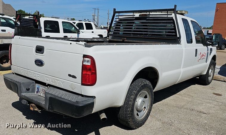 image for item LE9742 2009 Ford F250 Super Duty  SuperCab pickup truck