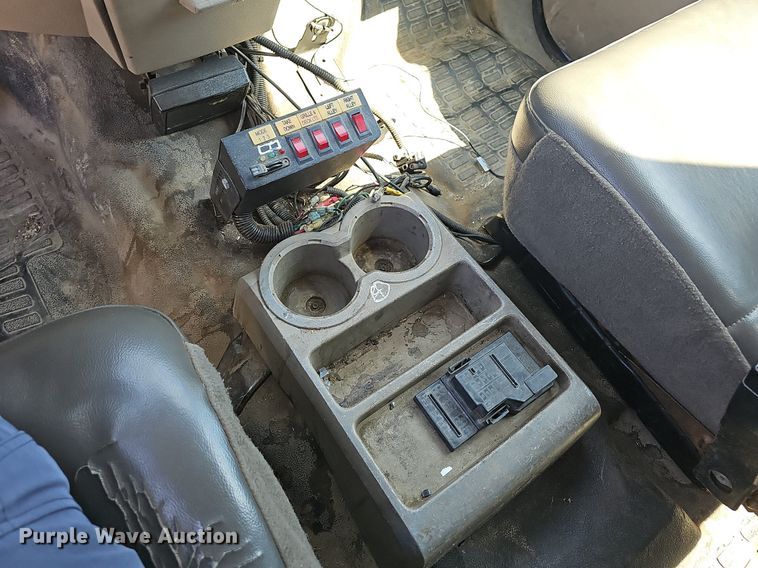 image for item LE9742 2009 Ford F250 Super Duty  SuperCab pickup truck