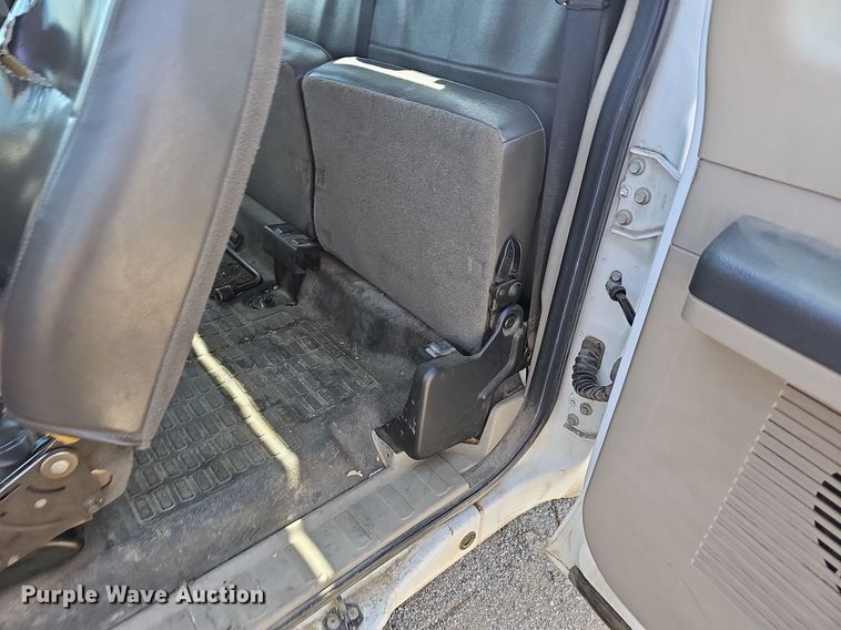 image for item LE9742 2009 Ford F250 Super Duty  SuperCab pickup truck