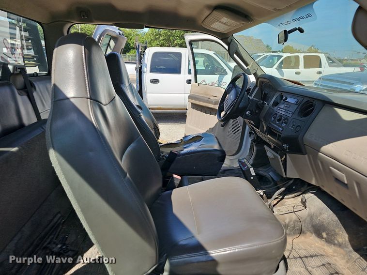 image for item LE9742 2009 Ford F250 Super Duty  SuperCab pickup truck