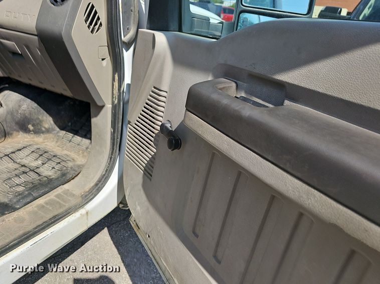 image for item LE9742 2009 Ford F250 Super Duty  SuperCab pickup truck