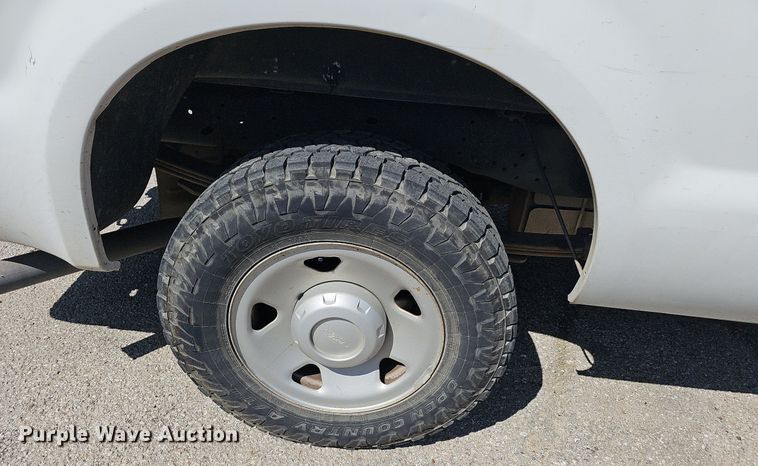 image for item LE9742 2009 Ford F250 Super Duty  SuperCab pickup truck