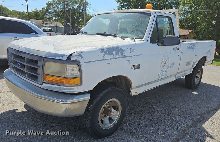 image for item LE9743 1993 Ford F150  pickup truck