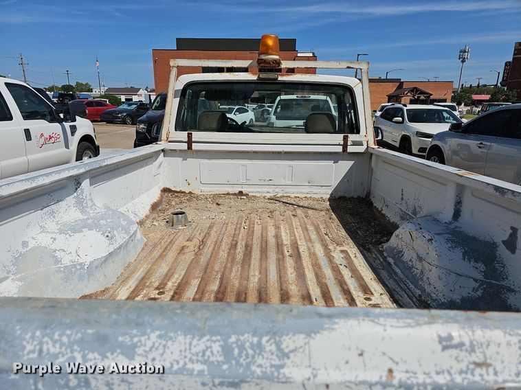 image for item LE9743 1993 Ford F150  pickup truck