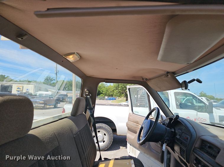 image for item LE9743 1993 Ford F150  pickup truck