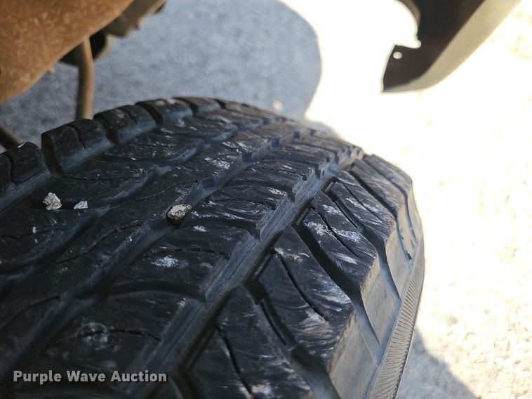 image for item LE9743 1993 Ford F150  pickup truck