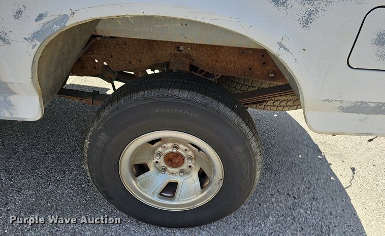 image for item LE9743 1993 Ford F150  pickup truck