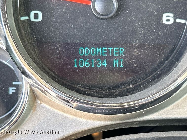 image for item LE9744 2008 Chevrolet Silverado 2500HD  Crew Cab pickup truck