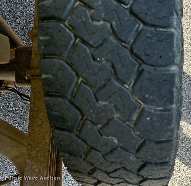 image for item LE9744 2008 Chevrolet Silverado 2500HD  Crew Cab pickup truck