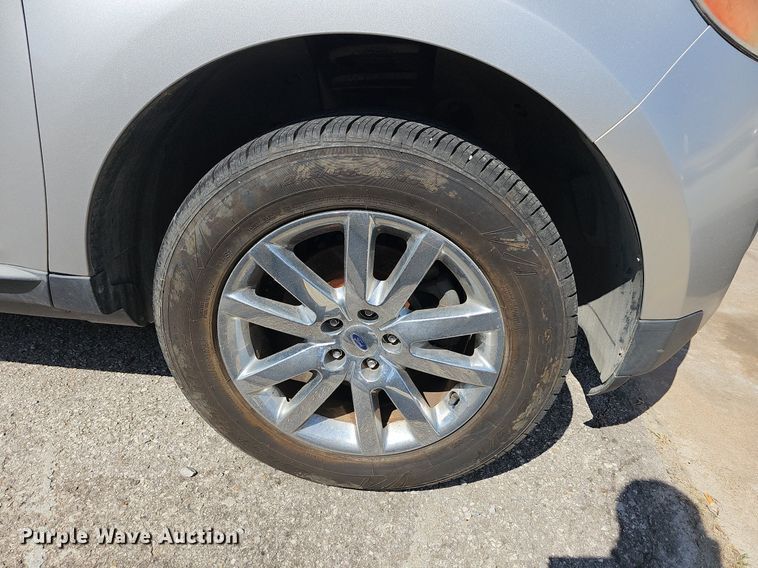 image for item LE9745 2011 Ford Edge  SUV