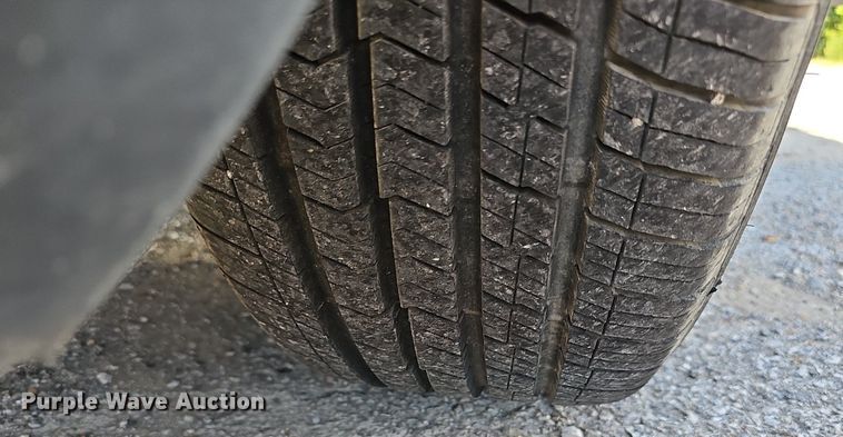 image for item LE9745 2011 Ford Edge  SUV