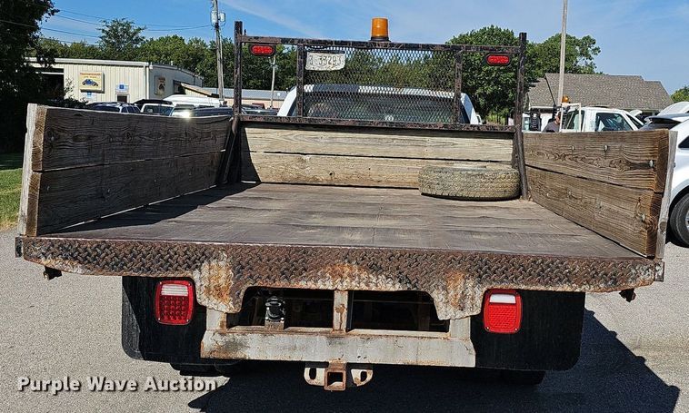 image for item LE9746 1992 Chevrolet C3500  dump flatbed pickup truck