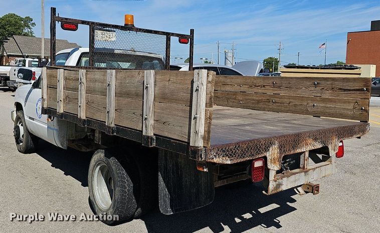 image for item LE9746 1992 Chevrolet C3500  dump flatbed pickup truck