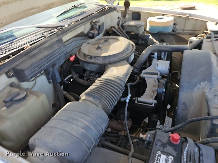 image for item LE9746 1992 Chevrolet C3500  dump flatbed pickup truck