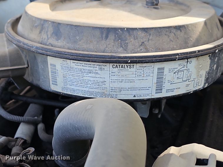 image for item LE9746 1992 Chevrolet C3500  dump flatbed pickup truck