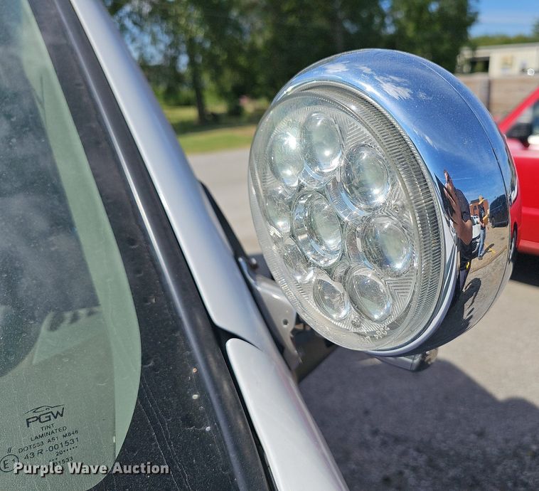 image for item LE9747 2007 Chevrolet Colorado  Ext. Cab pickup truck