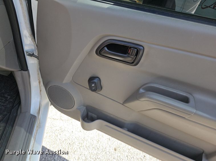 image for item LE9747 2007 Chevrolet Colorado  Ext. Cab pickup truck