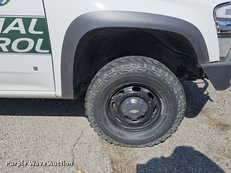 image for item LE9747 2007 Chevrolet Colorado  Ext. Cab pickup truck