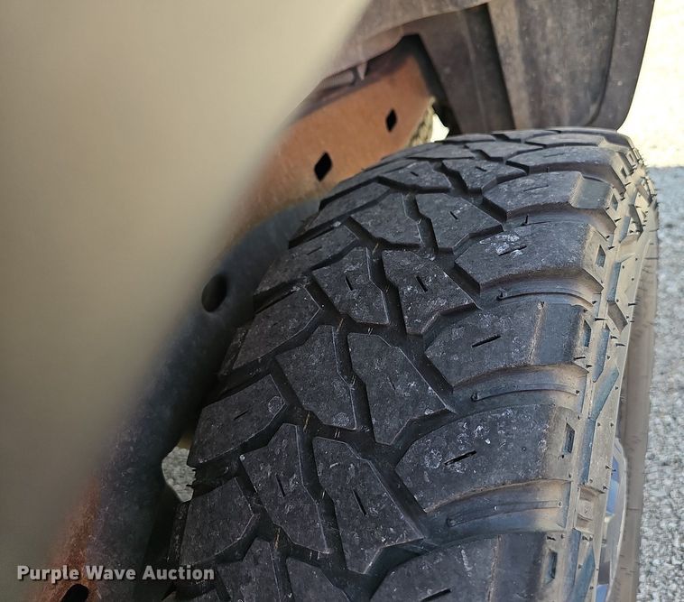 image for item LE9747 2007 Chevrolet Colorado  Ext. Cab pickup truck