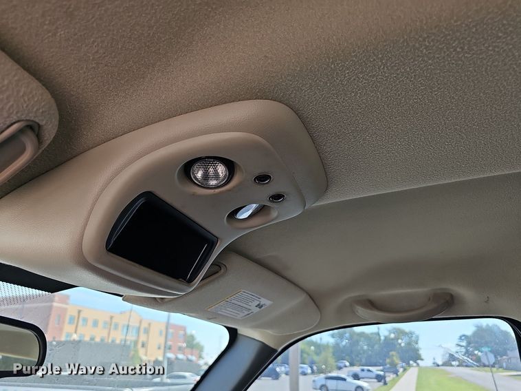 image for item LE9748 2007 Chevrolet Silverado 1500  Crew Cab pickup truck