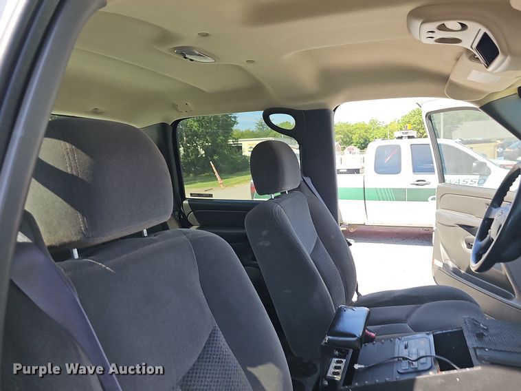 image for item LE9748 2007 Chevrolet Silverado 1500  Crew Cab pickup truck