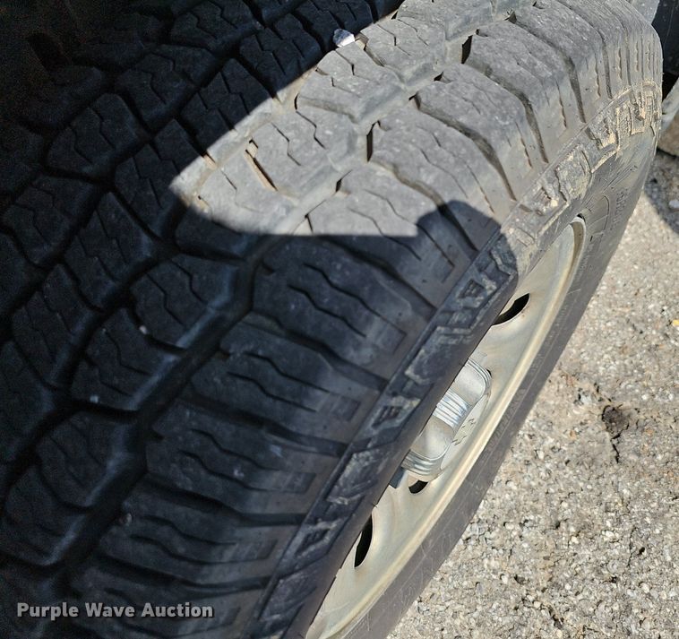 image for item LE9748 2007 Chevrolet Silverado 1500  Crew Cab pickup truck