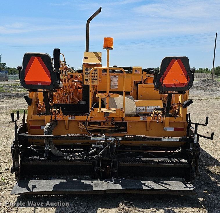 image for item LE9750 LeeBoy L8500T  paver