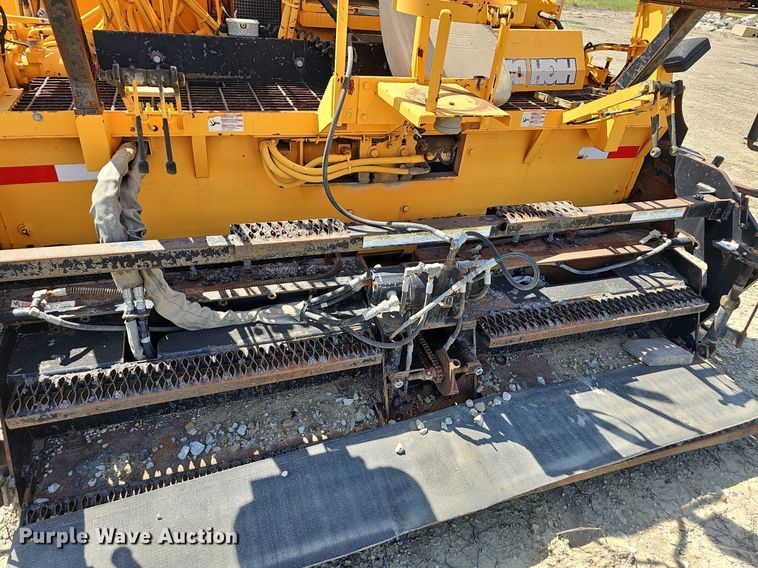 image for item LE9750 LeeBoy L8500T  paver