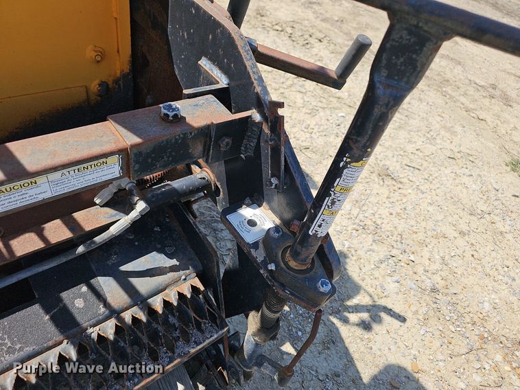 image for item LE9750 LeeBoy L8500T  paver