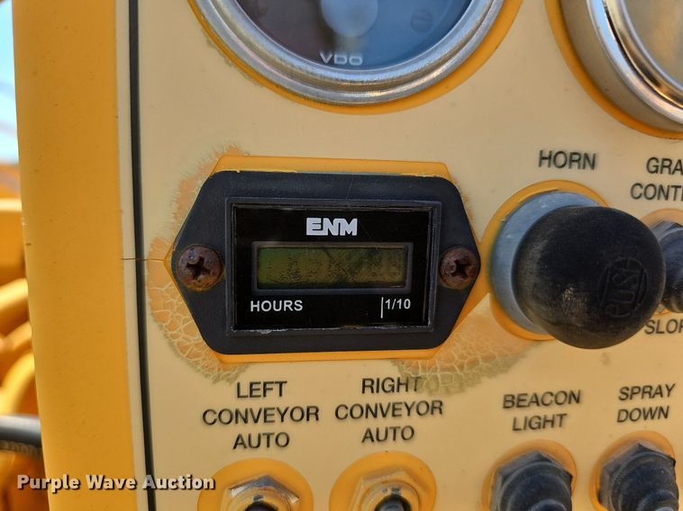 image for item LE9750 LeeBoy L8500T  paver