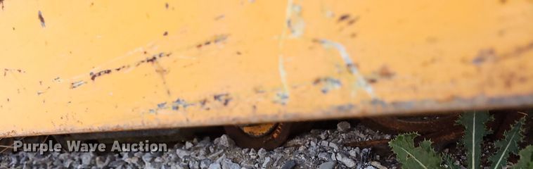 image for item LE9750 LeeBoy L8500T  paver