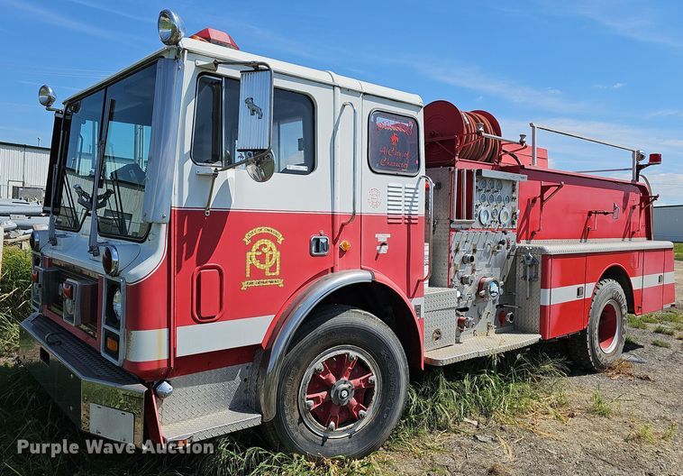 image for item LE9751 1982 Mack MC686F  pumper fire truck