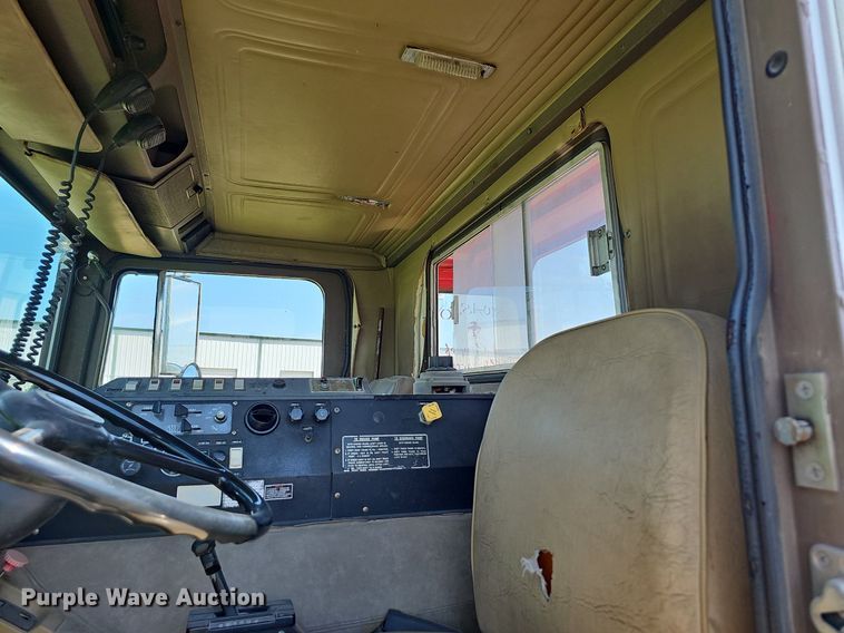 image for item LE9751 1982 Mack MC686F  pumper fire truck