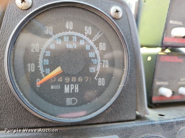 image for item LE9751 1982 Mack MC686F  pumper fire truck