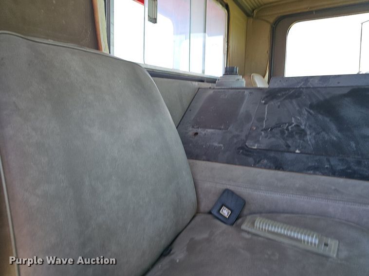 image for item LE9751 1982 Mack MC686F  pumper fire truck