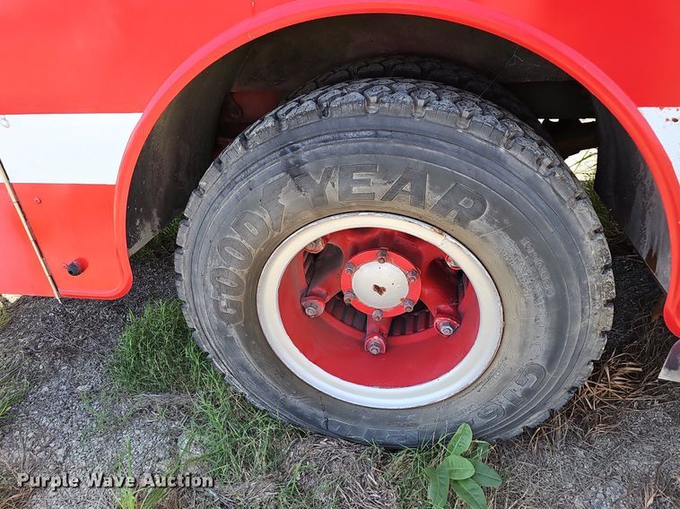 image for item LE9751 1982 Mack MC686F  pumper fire truck