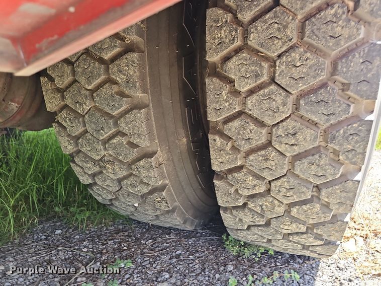 image for item LE9751 1982 Mack MC686F  pumper fire truck